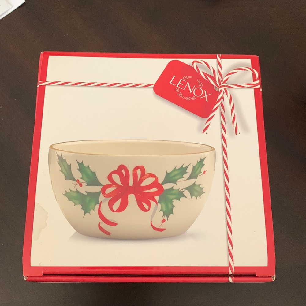 Lenox 16oz Holiday Bowl